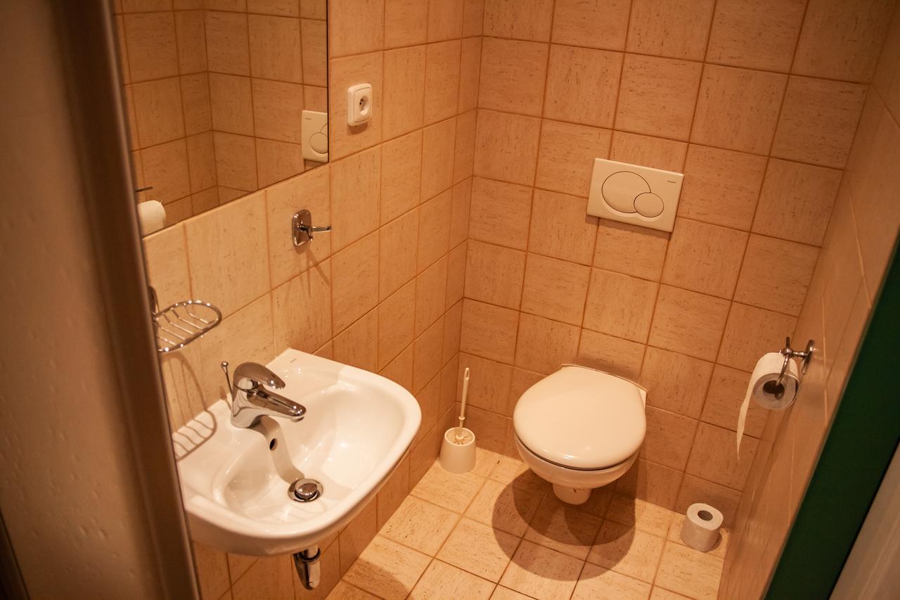 Hotel Sunflower Praga Exterior foto
